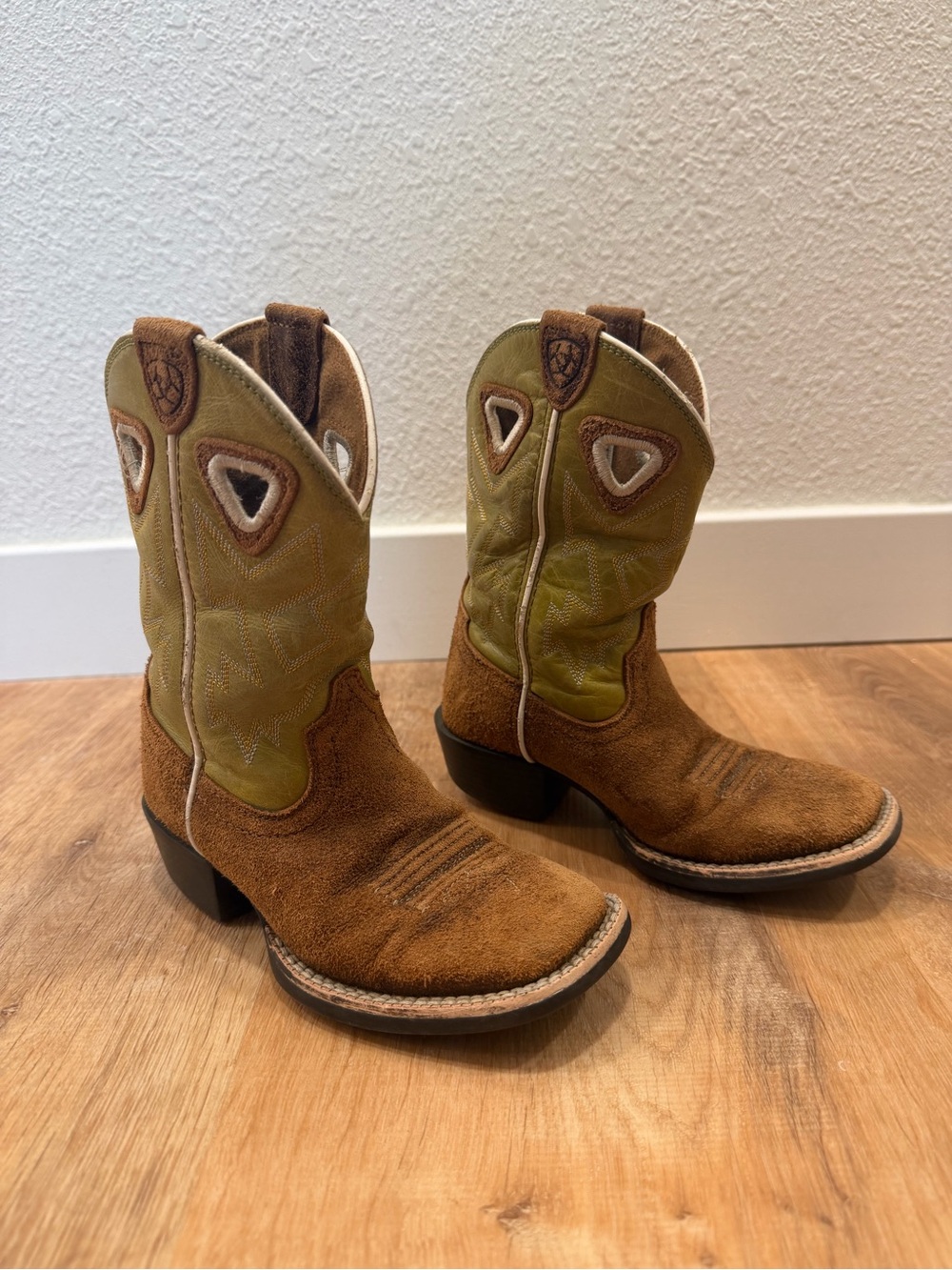 Ariat Kids Brown & Olive Pull-On Western Boots